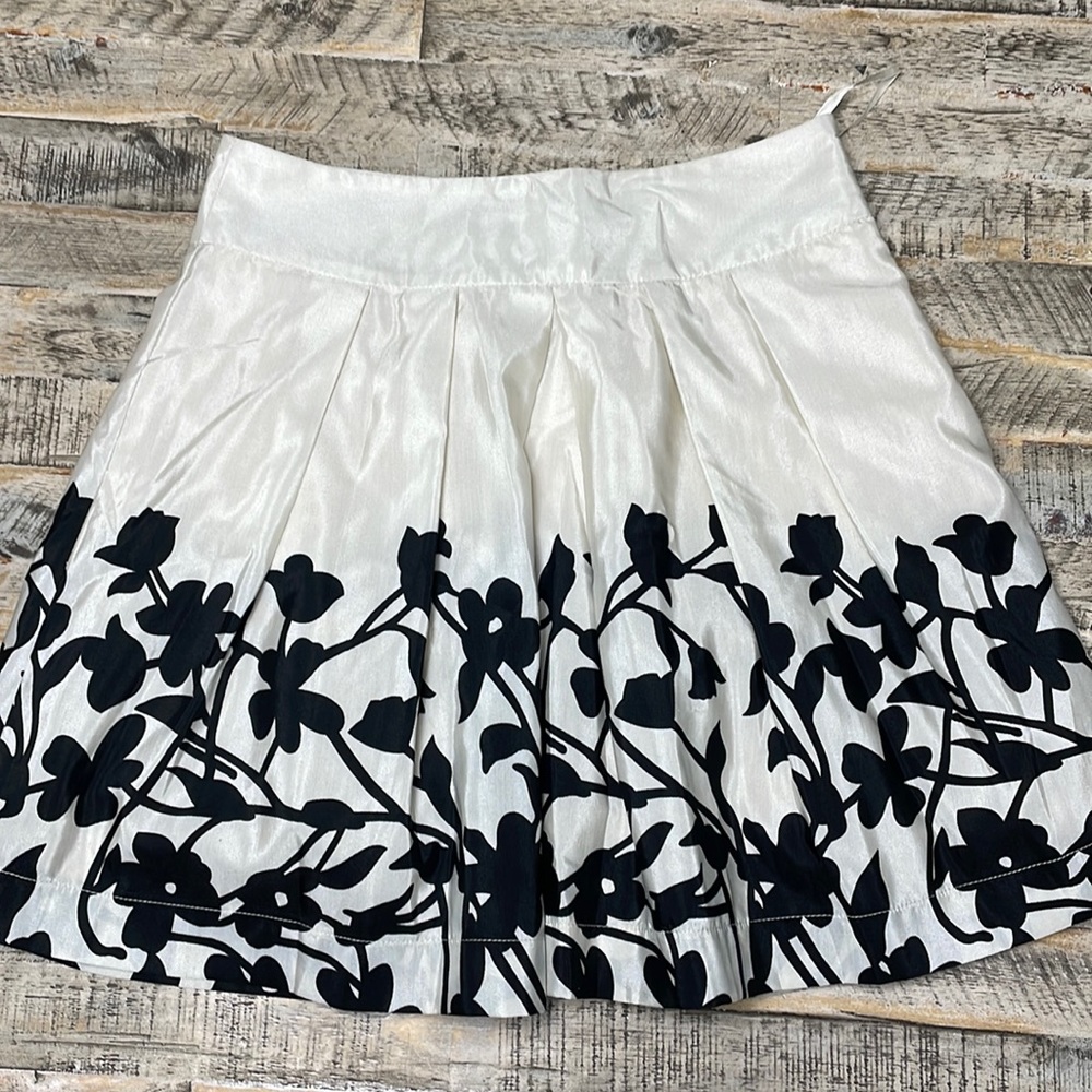 Miroa Skirt